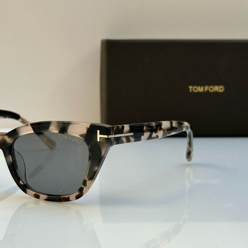 Tom Ford Glasses (230)